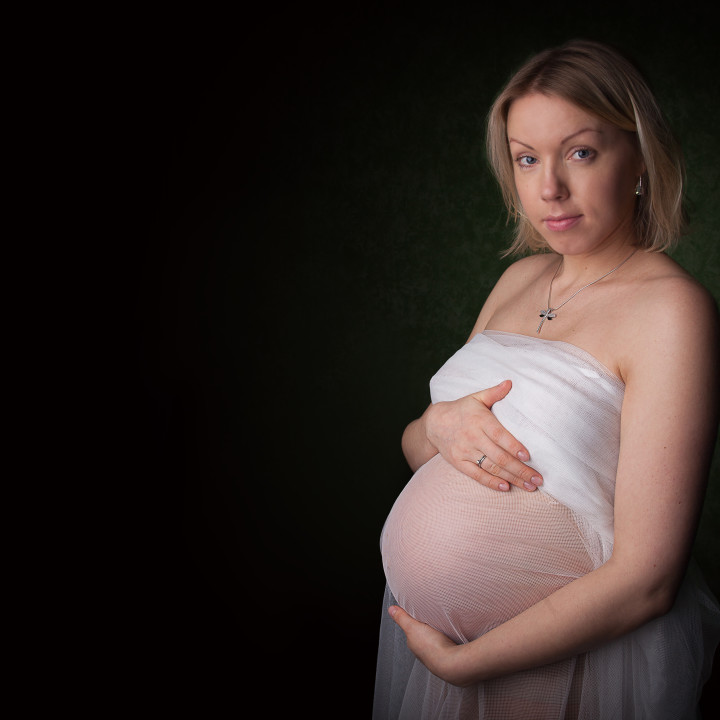 Family in the studio | Maternity photography, Dublin